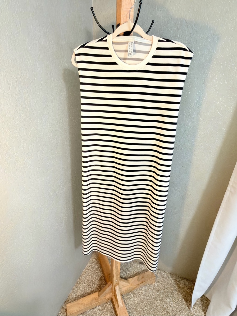 SPANX Sleeveless Black & White Striped Shift Dress